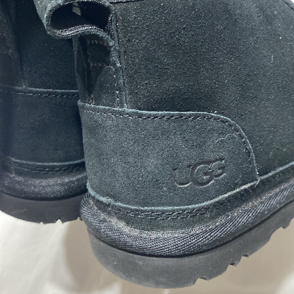 UGG Women’s Neumel Leather Chukka - Picture 5 of 10